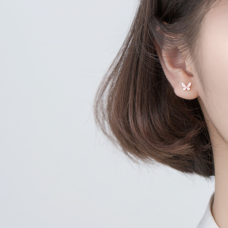 Lunaria™ – L’éclat papillon au creux de l’oreille